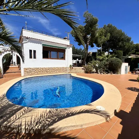 Molinos - By Aldertons Villa *